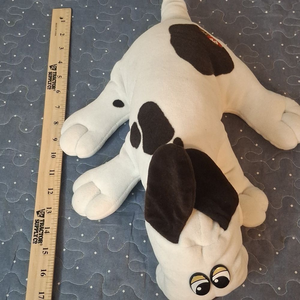 Tonka 1985 Pound Puppy Plush Dog Toy - White and Black - Picture 8 of 9